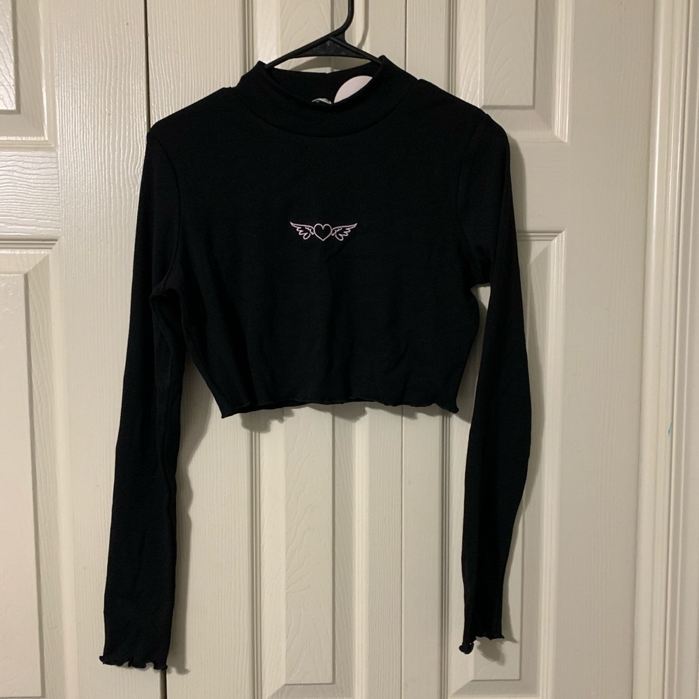 Brand new long sleeve crop top❗️VERY CROPPED
